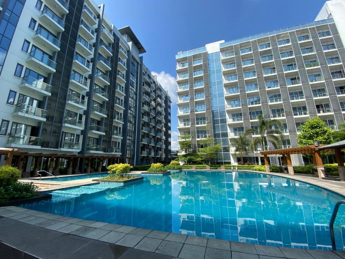 Cozyvilla At 81 Newport Blvd Walk To Naia T3 Marriott & Resorts World Casino & Newport Mall For 5 Pax Free Parking!!!! Pasay Bagian luar foto